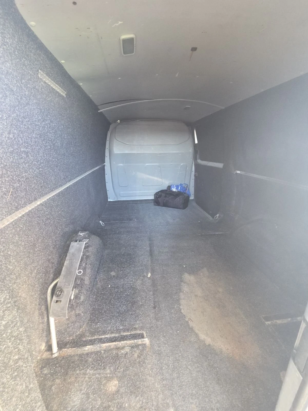 VW T5, снимка 5 - Бусове и автобуси - 55475529