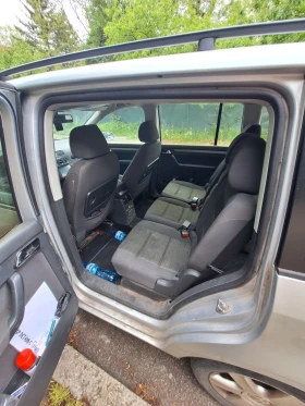 VW Touran 1.9 105кс 6 ск - 2300 € / 4498.41 лв. - 14375911 7
