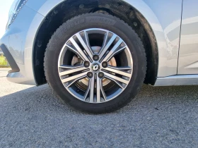 Renault Megane Sedan TCe 140 бензин EDC - 18900 € / 36965.19 лв. - 23997699 16