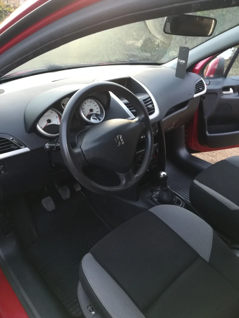 Peugeot 207, снимка 12 - Автомобили и джипове - 46369718