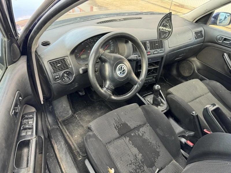 VW Golf 1.9, снимка 5 - Автомобили и джипове - 44951143