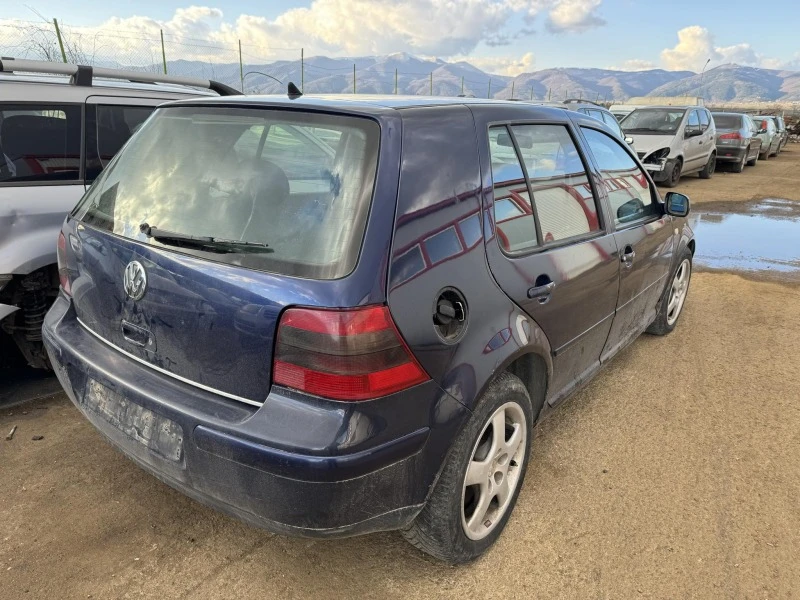 VW Golf 1.9, снимка 3 - Автомобили и джипове - 44951143