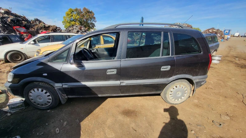 Opel Zafira, снимка 4 - Автомобили и джипове - 47444308