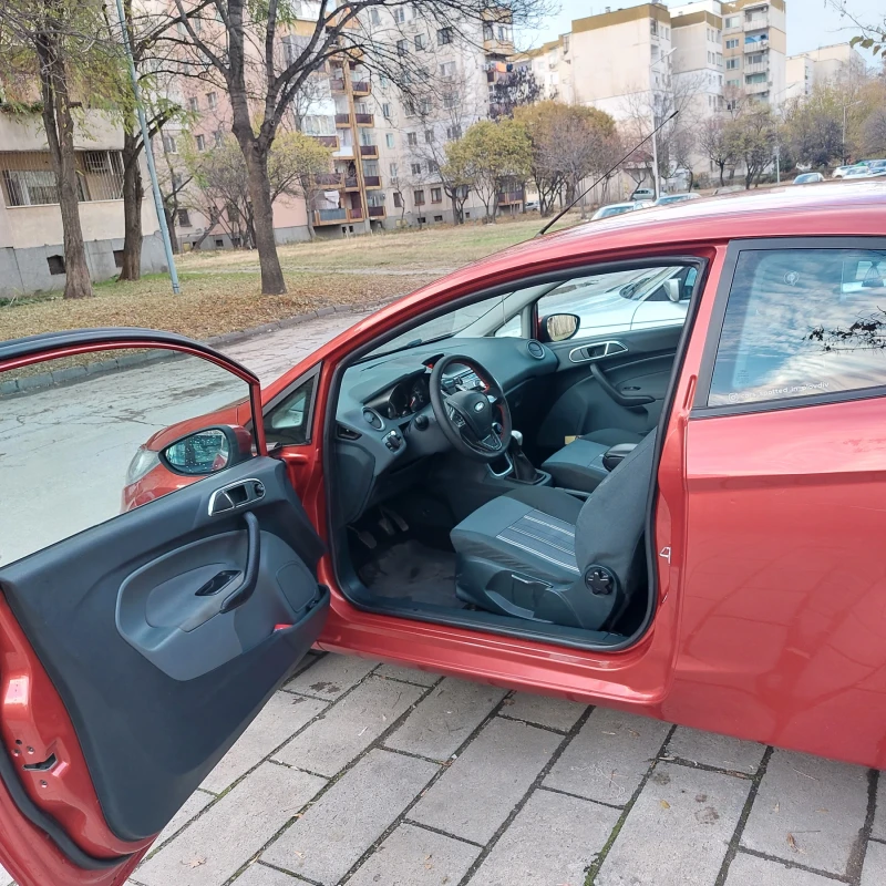 Ford Fiesta, снимка 12 - Автомобили и джипове - 47514253