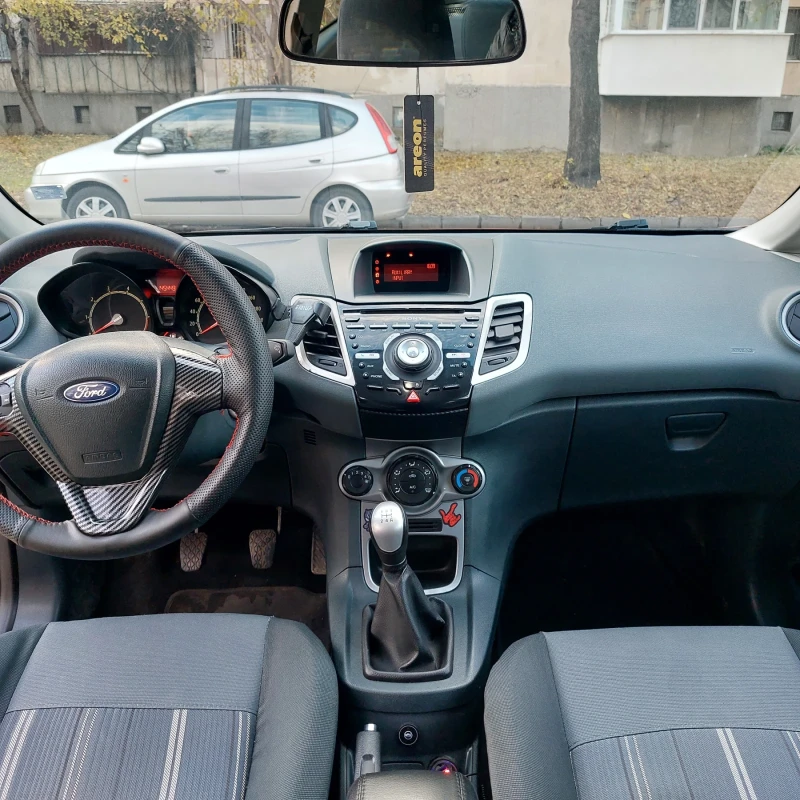 Ford Fiesta, снимка 9 - Автомобили и джипове - 49512960