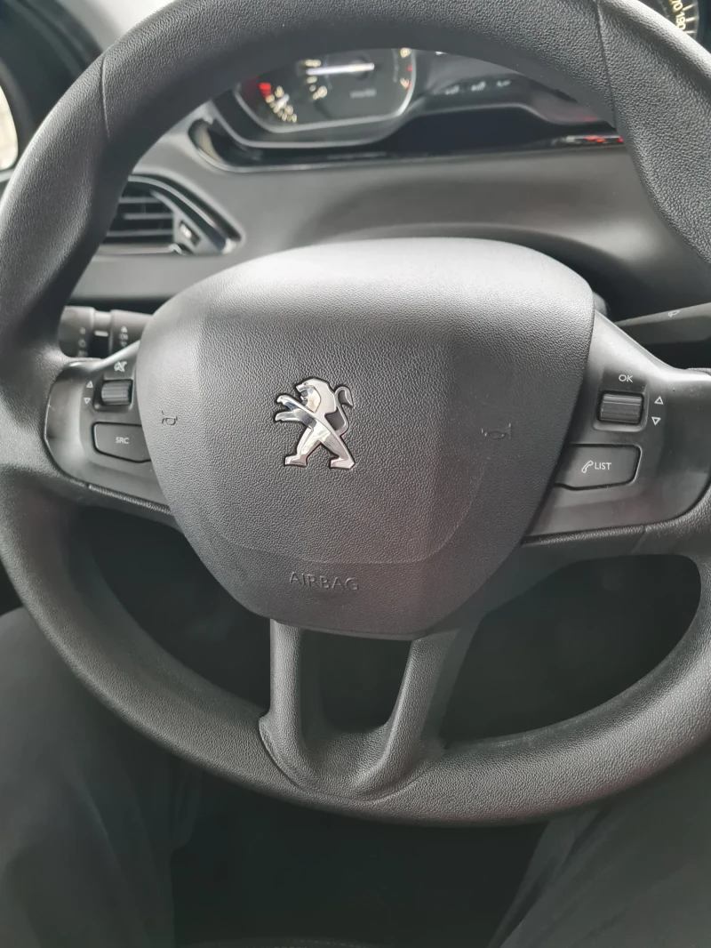 Peugeot 208 1.2 Pure Tech  Евро 6, снимка 13 - Автомобили и джипове - 48153598