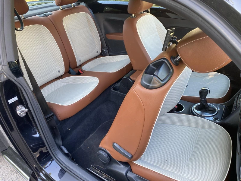VW Beetle ОТЛИЧЕН АВТОМАТ, снимка 14 - Автомобили и джипове - 50748338