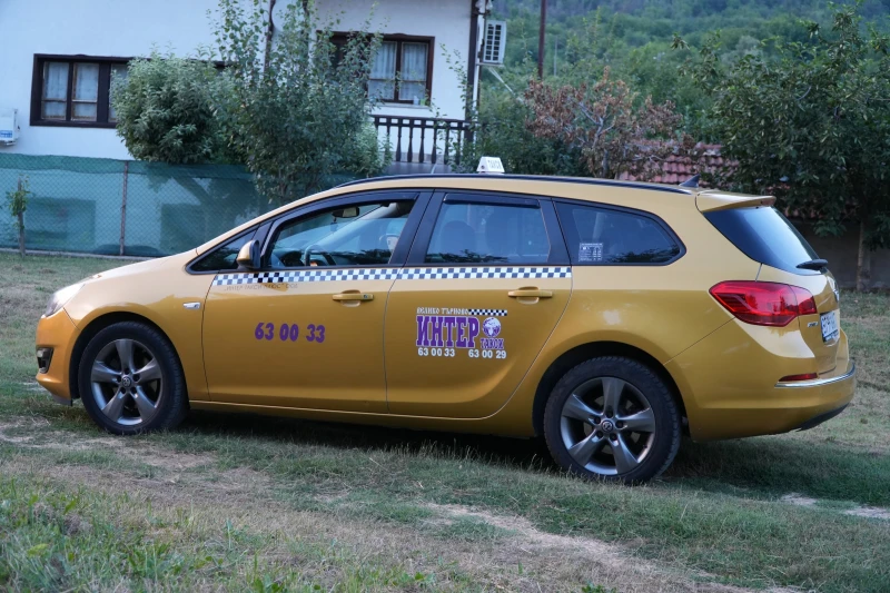 Opel Astra 1.7 CDTI, снимка 5 - Автомобили и джипове - 50946537