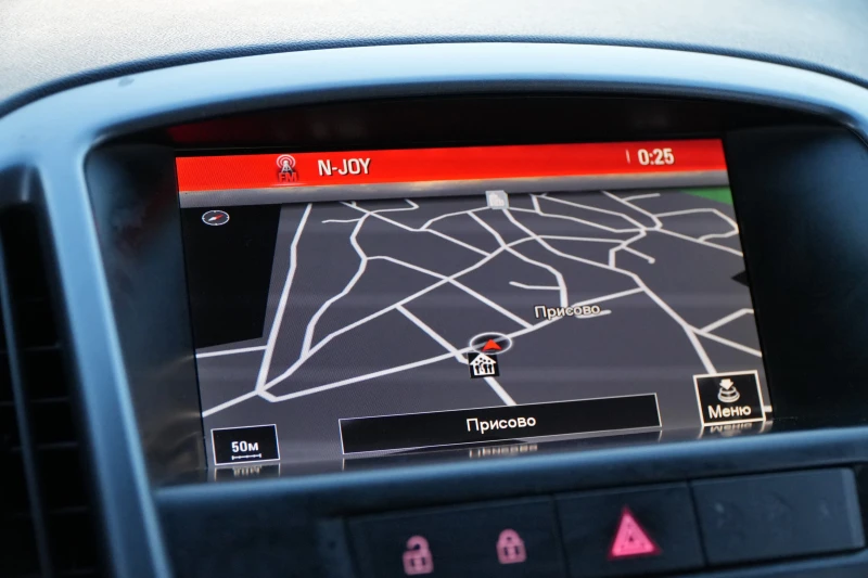 Opel Astra 1.7 CDTI, снимка 10 - Автомобили и джипове - 50946537