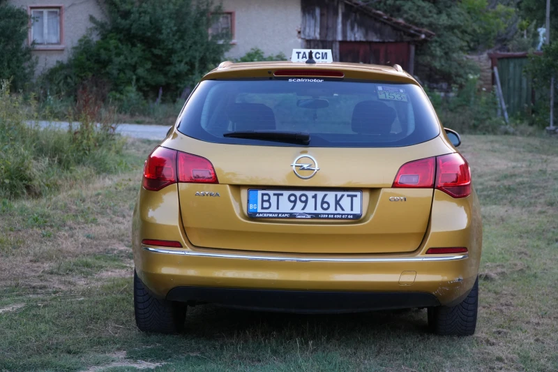 Opel Astra 1.7 CDTI, снимка 3 - Автомобили и джипове - 50946537