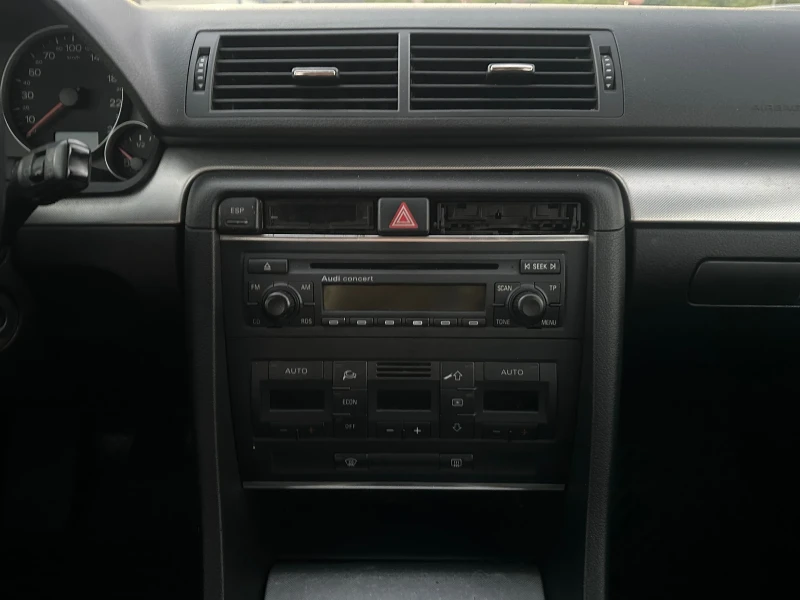 Audi A4, снимка 16 - Автомобили и джипове - 51489184