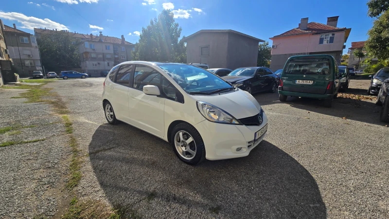 Honda Jazz, снимка 3 - Автомобили и джипове - 52102198