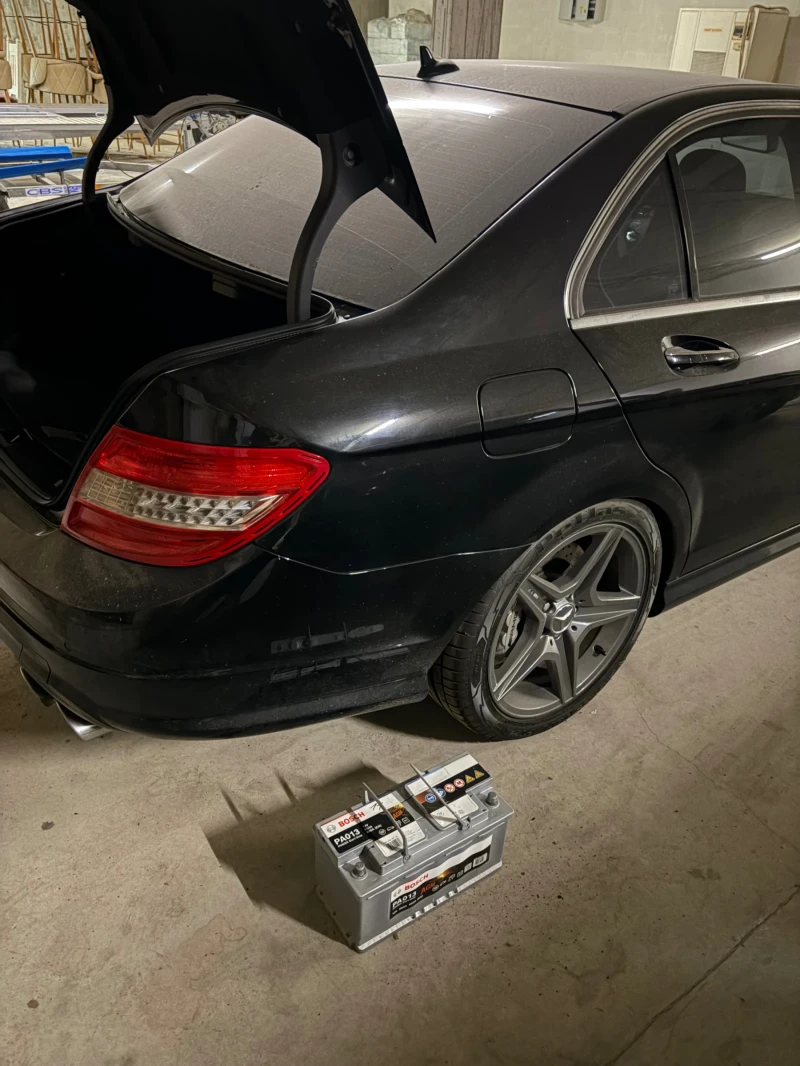 Mercedes-Benz C 63 AMG P 30 PERFORMANCE, снимка 11 - Автомобили и джипове - 52597957