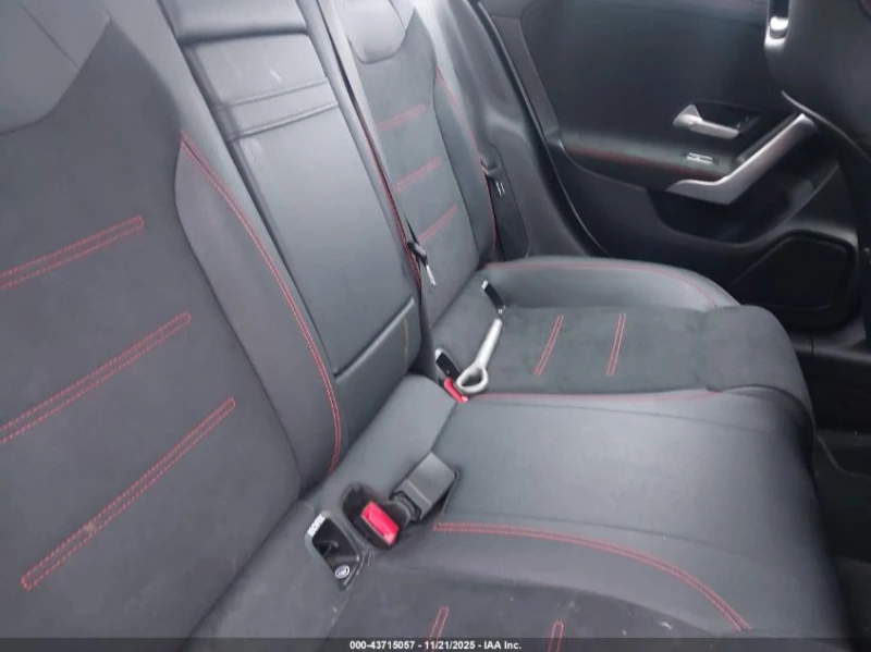 Mercedes-Benz CLA 250 2024 MERCEDES-BENZ CLA 250 COUPE 4MATIC, снимка 11 - Автомобили и джипове - 52844745