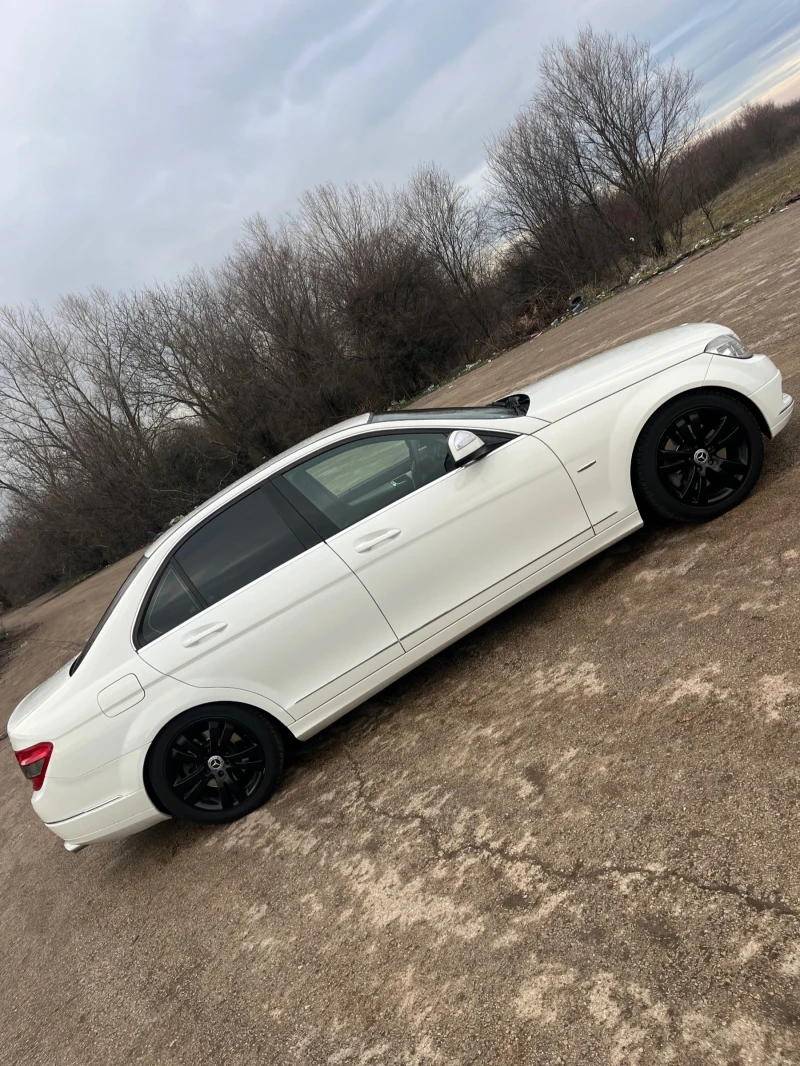 Mercedes-Benz C 320, снимка 8 - Автомобили и джипове - 53397655