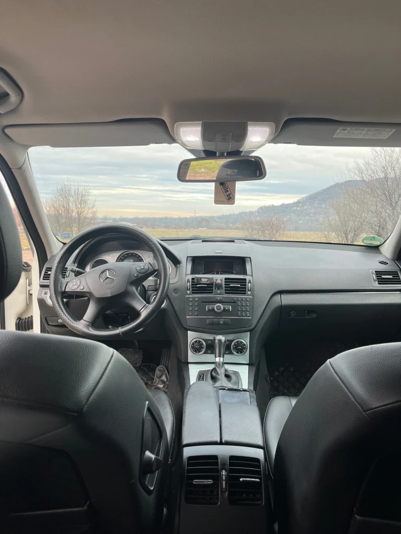 Mercedes-Benz C 320, снимка 17 - Автомобили и джипове - 53397655