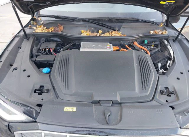 Audi E-Tron PREMIUM PLUS QUATTRO - изображение 10