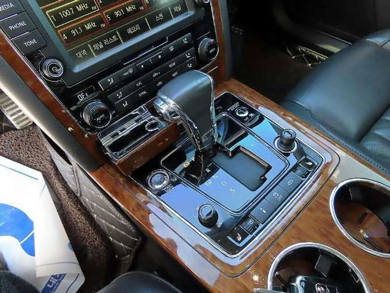 VW Phaeton V6 3.0 TDI| 204к.с., снимка 9 - Автомобили и джипове - 56310221