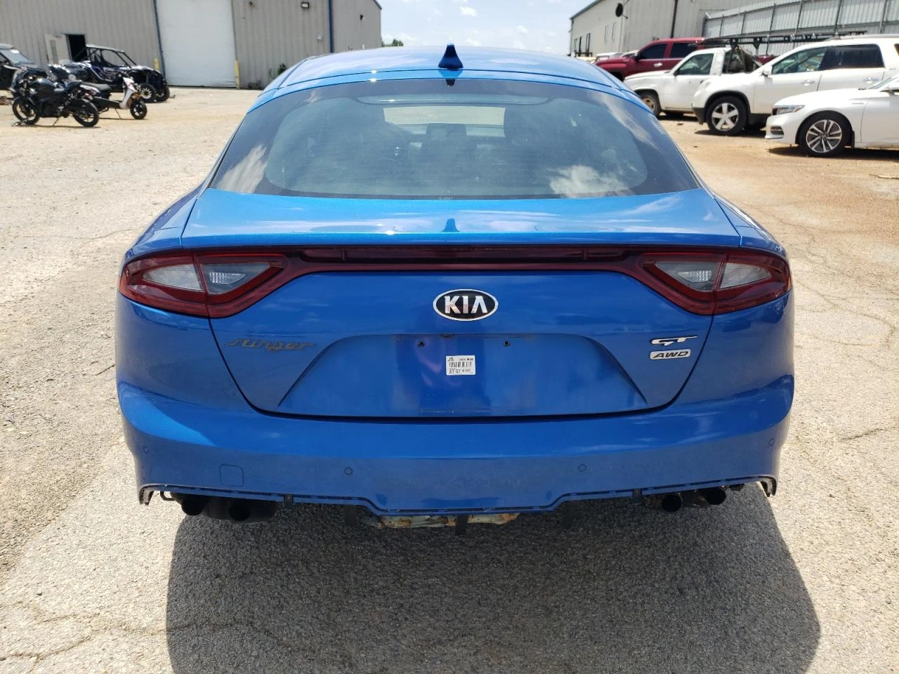 Kia Stinger GT1* 4X4* ПАНОРАМА* ПОДГРЕВИ - изображение 5