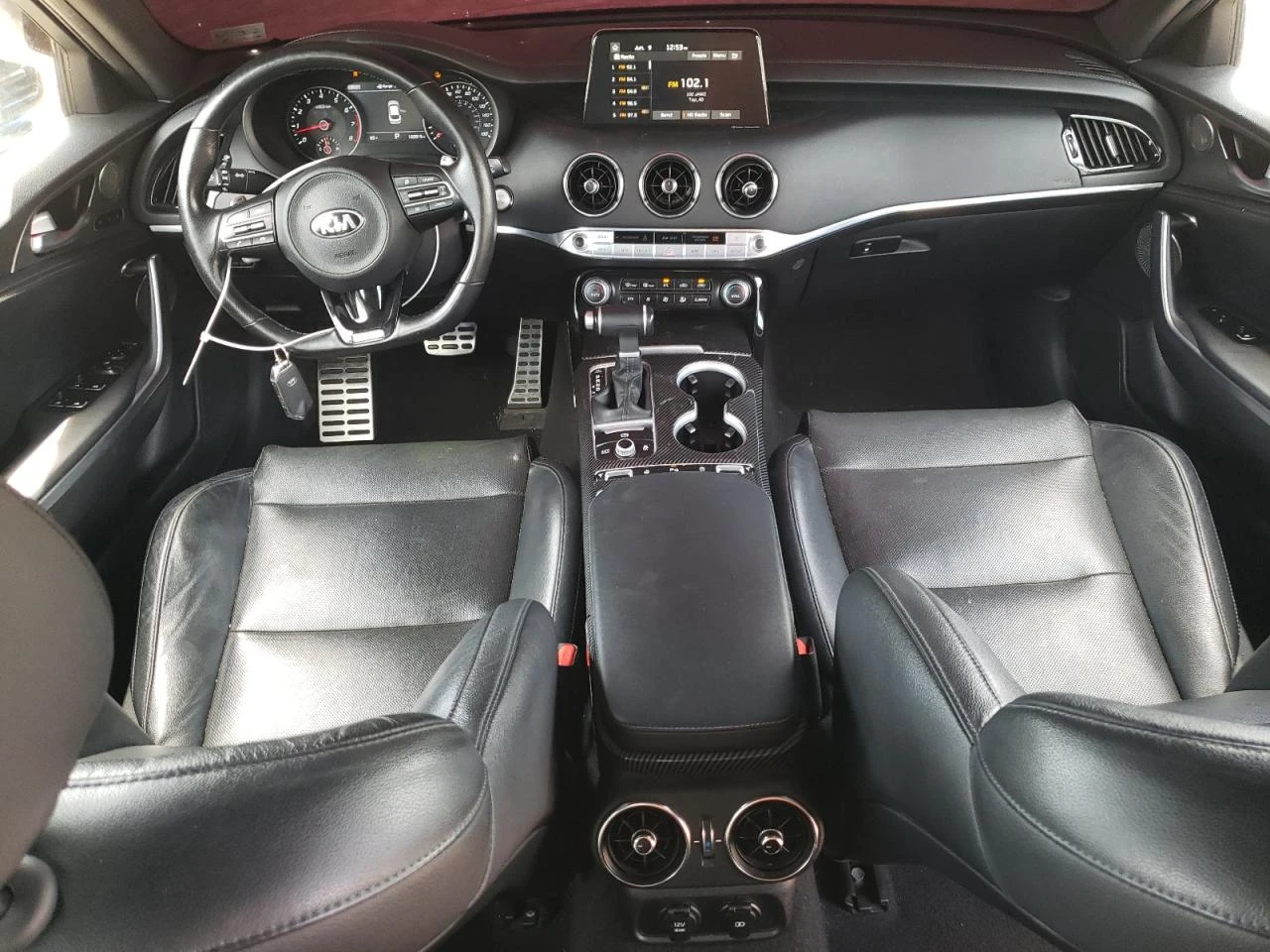 Kia Stinger GT1* 4X4* ПАНОРАМА* ПОДГРЕВИ - изображение 8