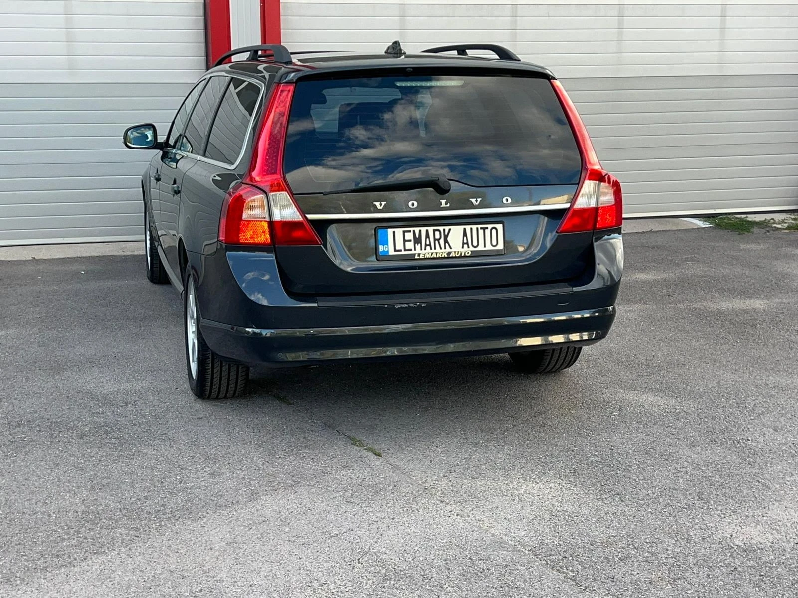 Volvo V70 2.0D AUTOMATIK NAVI LEDER EVRO 5A ЛИЗИНГ - изображение 9