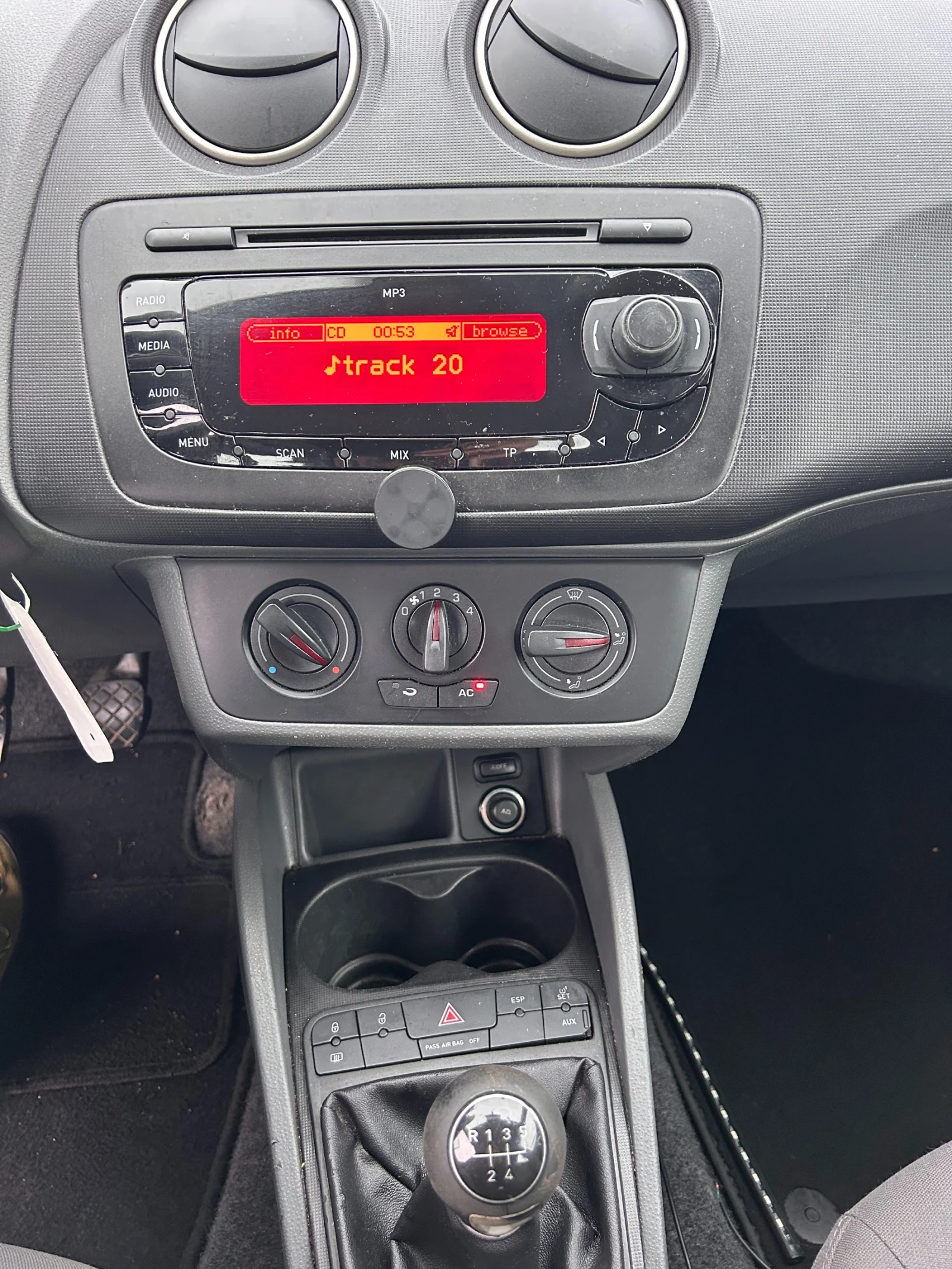 Seat Ibiza 1.2TDI EURO 5 | Mobile.bg   12