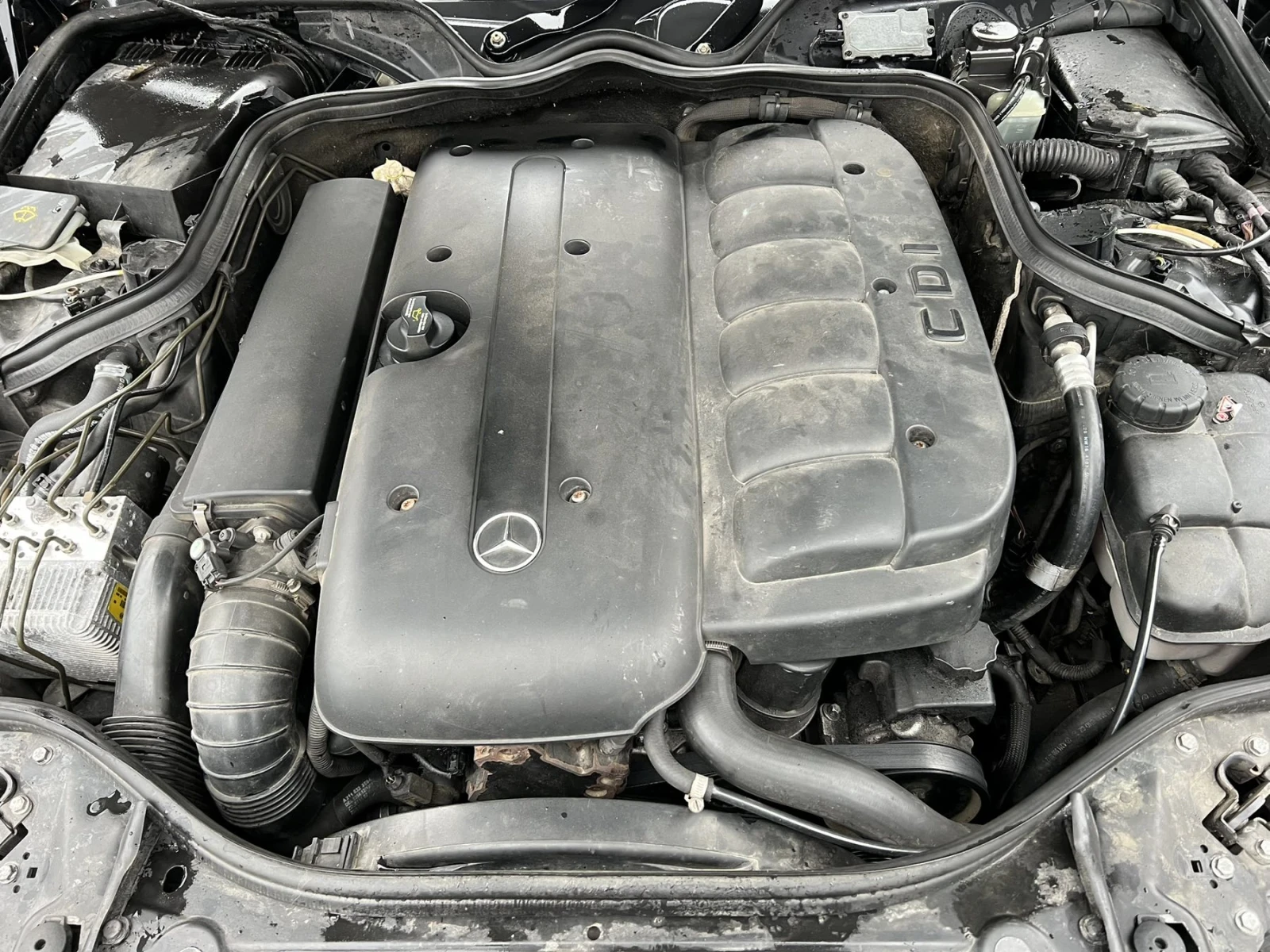 Mercedes-Benz E 320, снимка 8 - Автомобили и джипове - 53540125