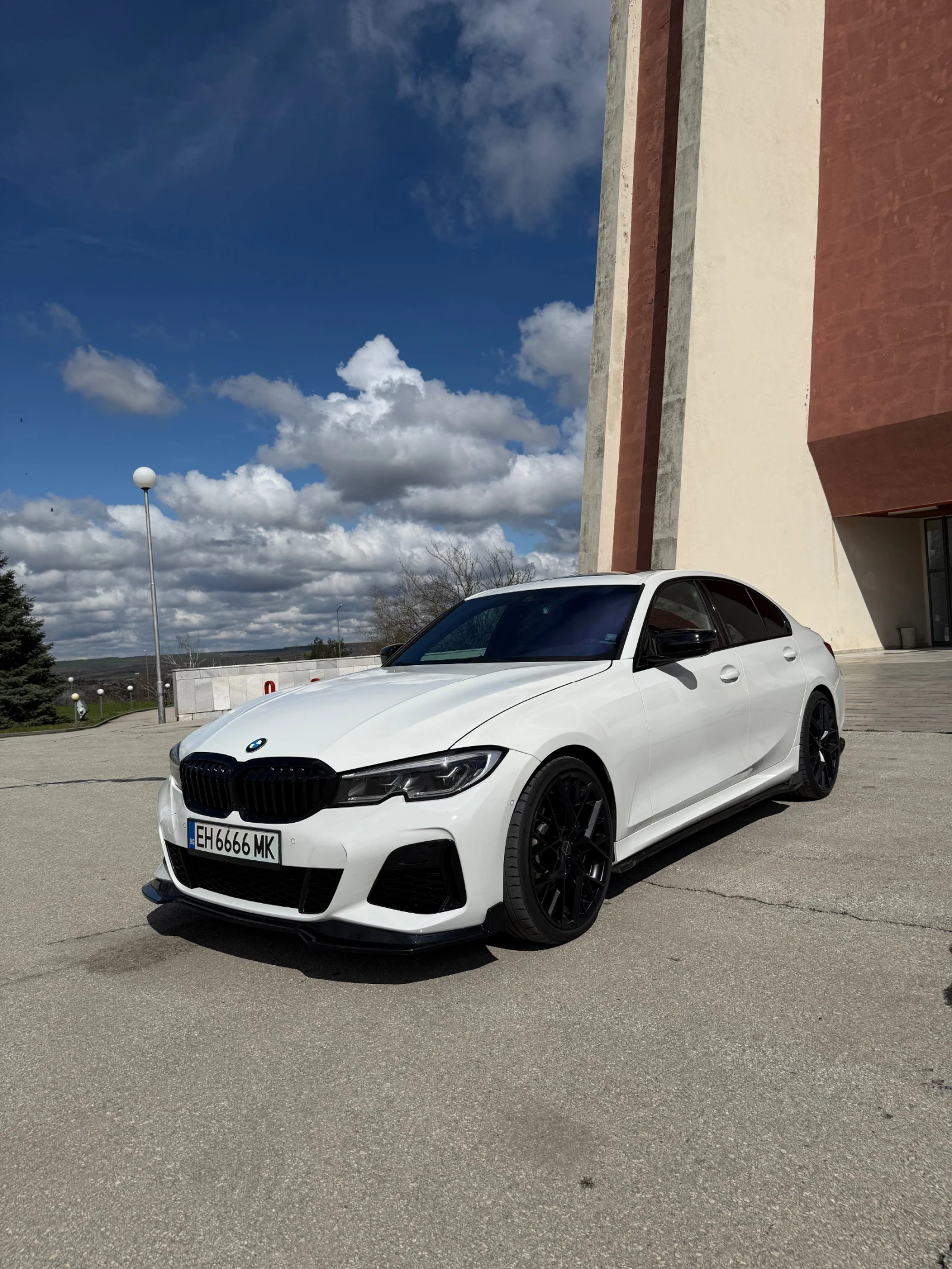 BMW 340 M340i/LASER/XDRIVE/KEYLESS/MILDHYBRID, снимка 8 - Автомобили и джипове - 54006453