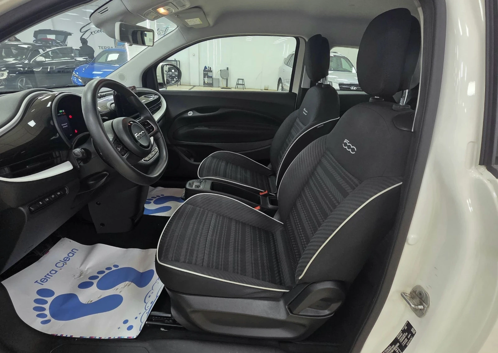 Fiat 500e 42KWh/Long Range, снимка 8 - Автомобили и джипове - 54335040