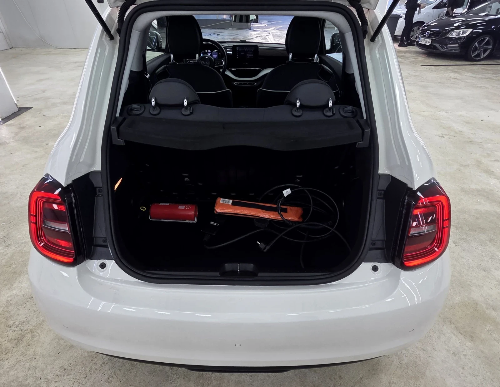 Fiat 500e 42KWh/Long Range, снимка 10 - Автомобили и джипове - 54335040