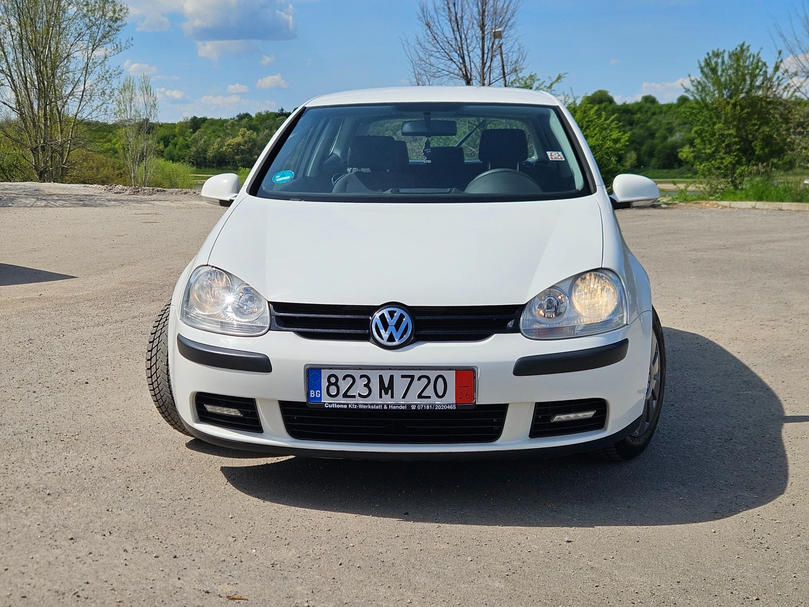 VW Golf 1.6 бензин, снимка 8 - Автомобили и джипове - 54343296