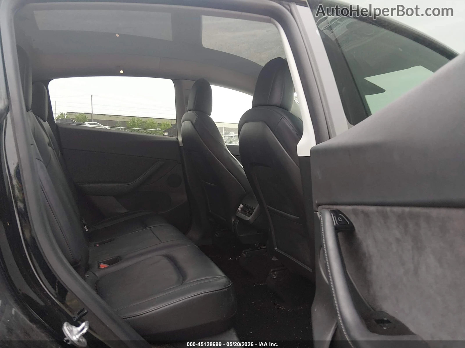 Tesla Model Y Long Range Dual Motor All-wheel Drive, снимка 9 - Автомобили и джипове - 54702853
