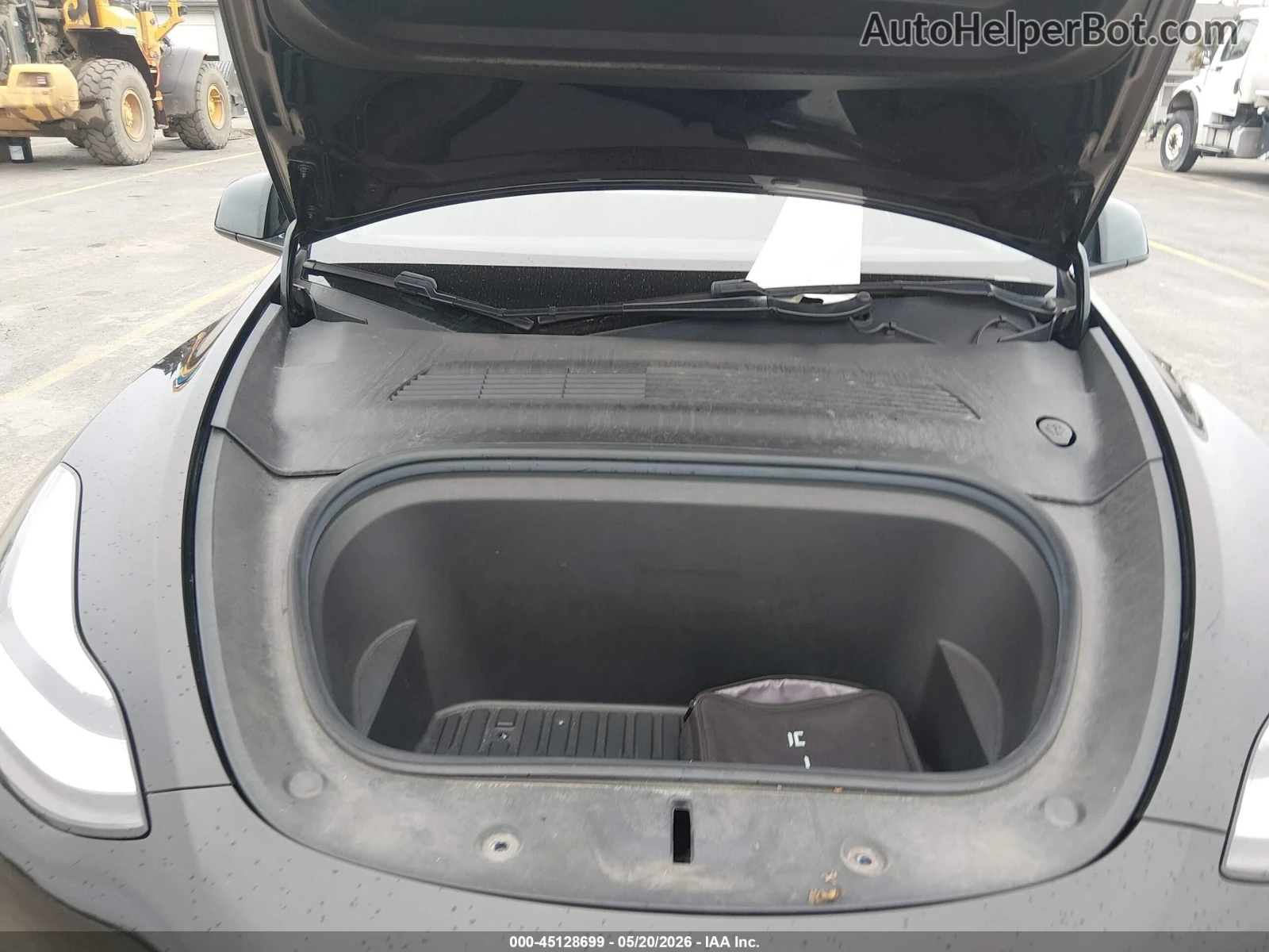 Tesla Model Y Long Range Dual Motor All-wheel Drive, снимка 12 - Автомобили и джипове - 54702853