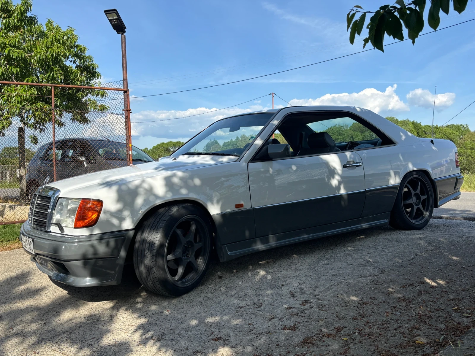 Mercedes-Benz 124, снимка 3 - Автомобили и джипове - 54819200
