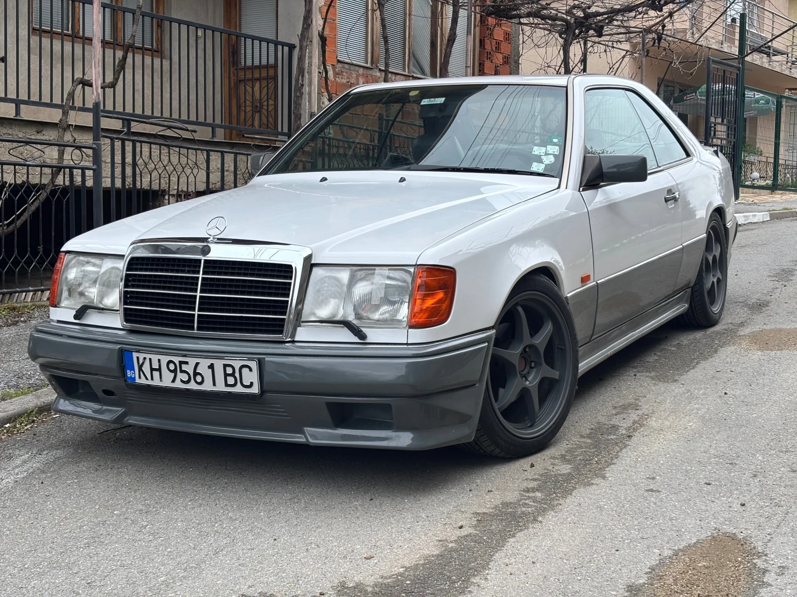 Mercedes-Benz 124, снимка 9 - Автомобили и джипове - 54819200
