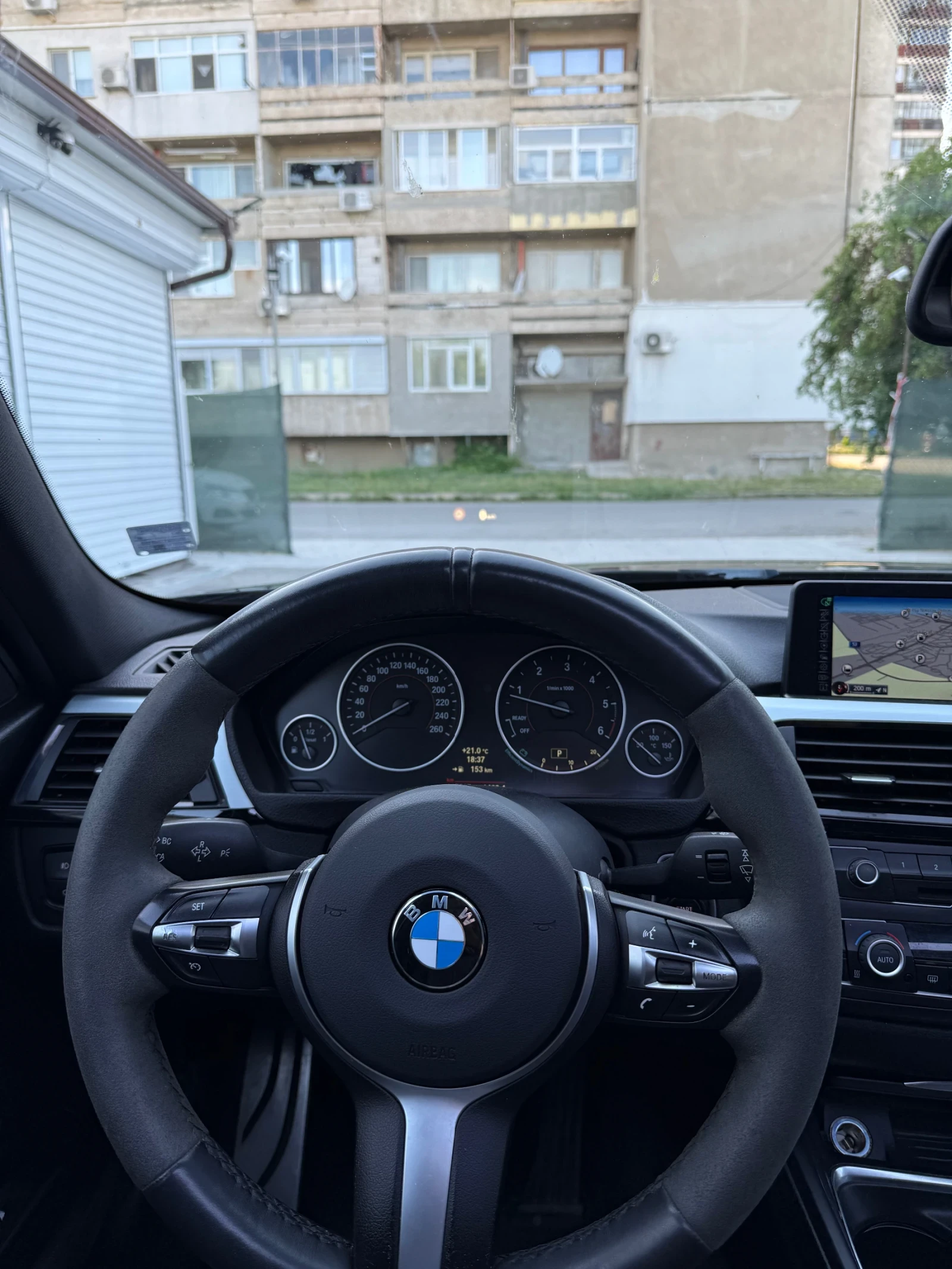BMW 330 Individual , снимка 7 - Автомобили и джипове - 55037177