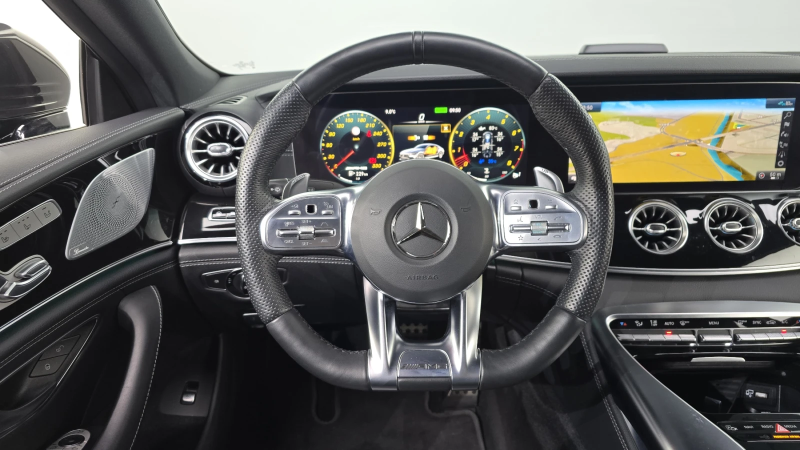 Mercedes-Benz AMG GT 43* HUD* ЕЛ. БАГАЖНИК* 360* BLIND SPOT* КРАЙНА ЦЕН, снимка 13 - Автомобили и джипове - 55341424