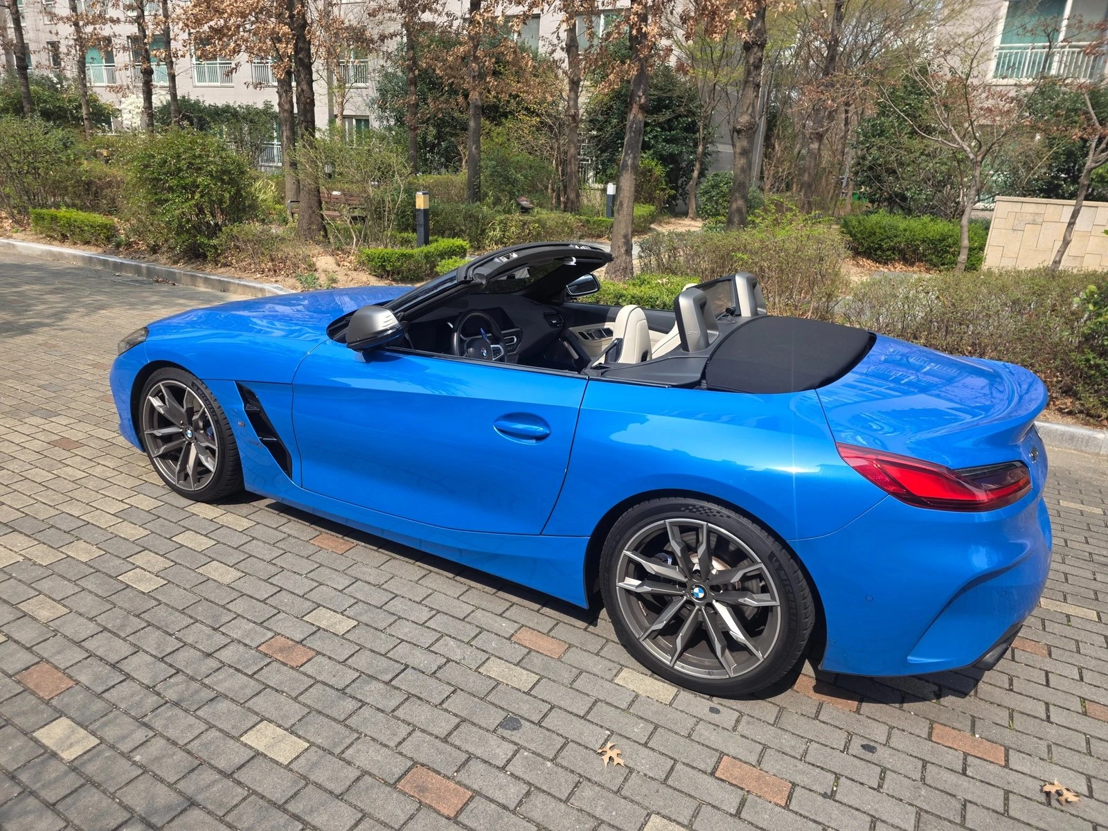 BMW Z4 M40i* BLIND SPOT* ПОДГРЕВ ВОЛАН* КРАЙНА ЦЕНА, снимка 11 - Автомобили и джипове - 55387661