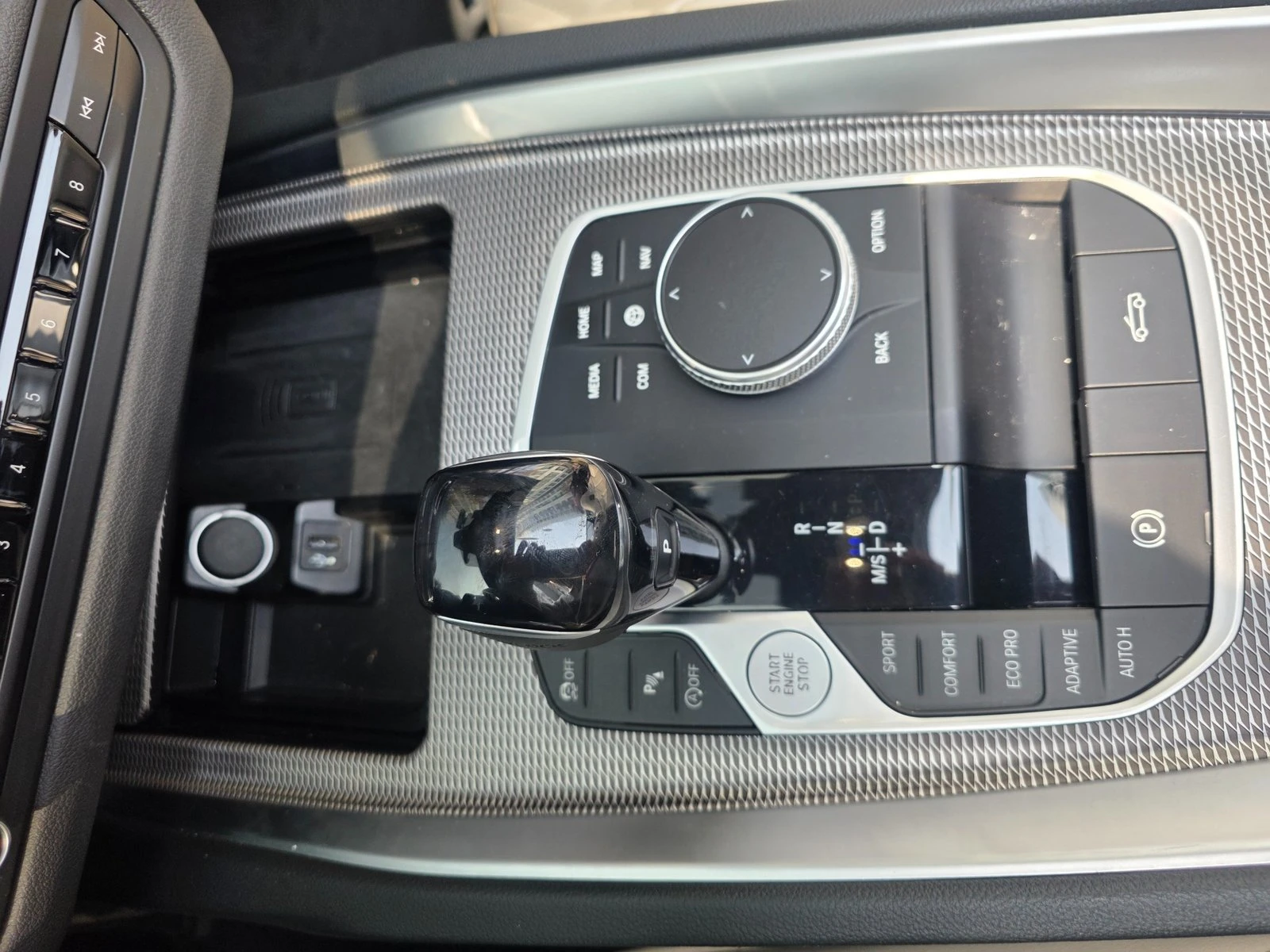 BMW Z4 M40i* BLIND SPOT* ПОДГРЕВ ВОЛАН* КРАЙНА ЦЕНА, снимка 10 - Автомобили и джипове - 55387661