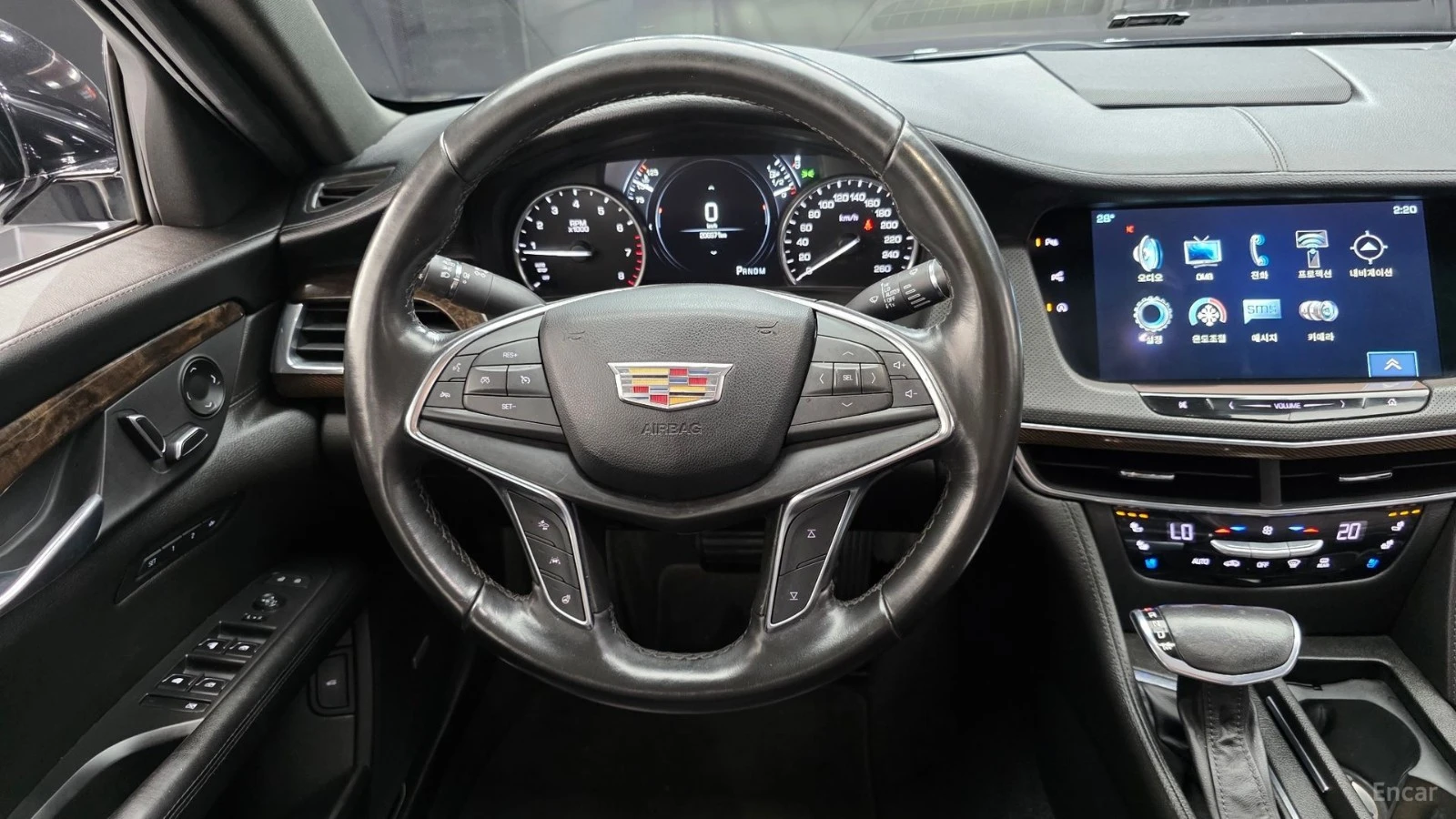 Cadillac CT6 * FULL* ПАНО* KEYLESS* Camera* ПОДГРЕВ* , снимка 12 - Автомобили и джипове - 55654984