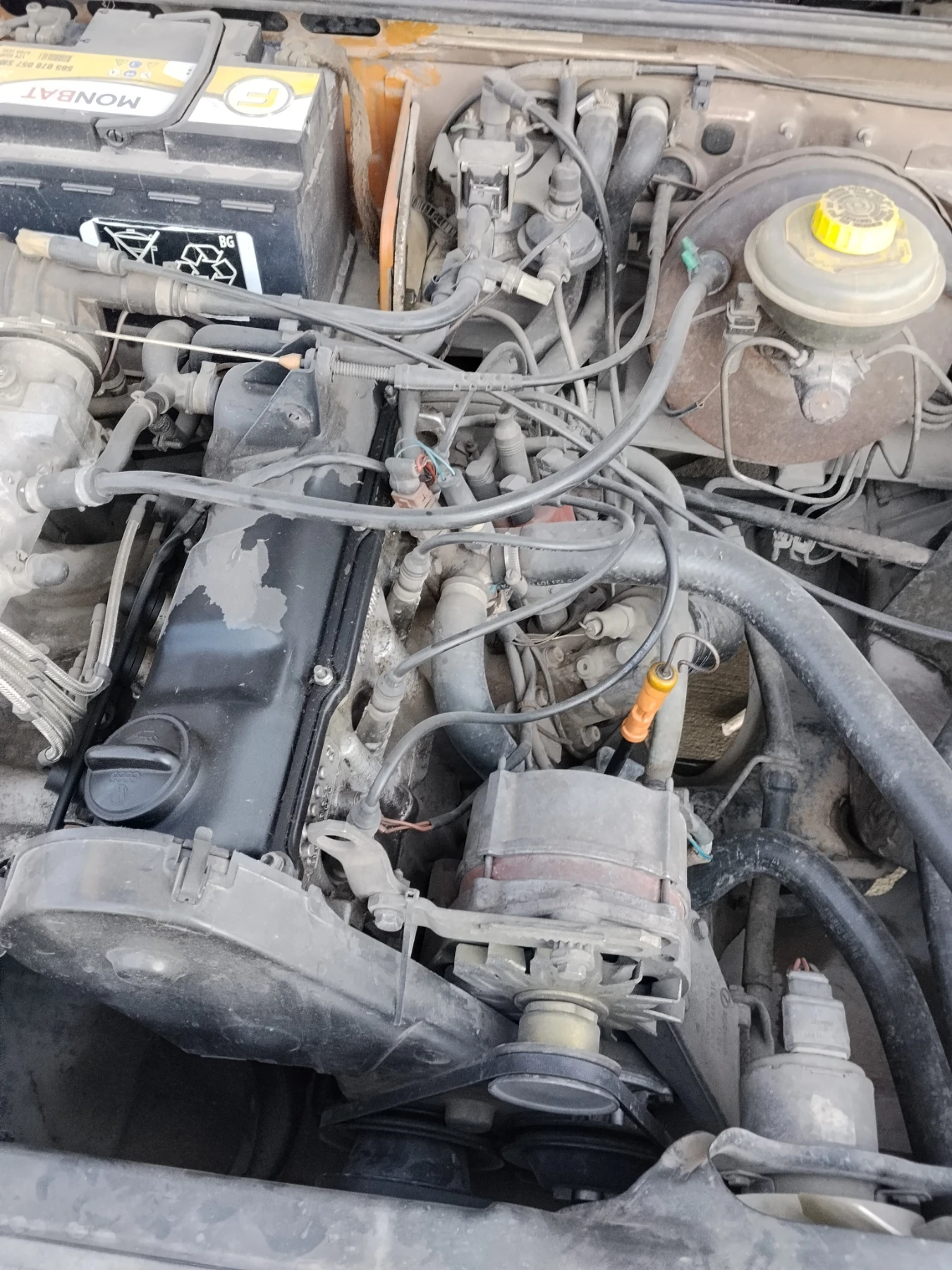 Audi 80 1, 8 S, снимка 2 - Автомобили и джипове - 55846573