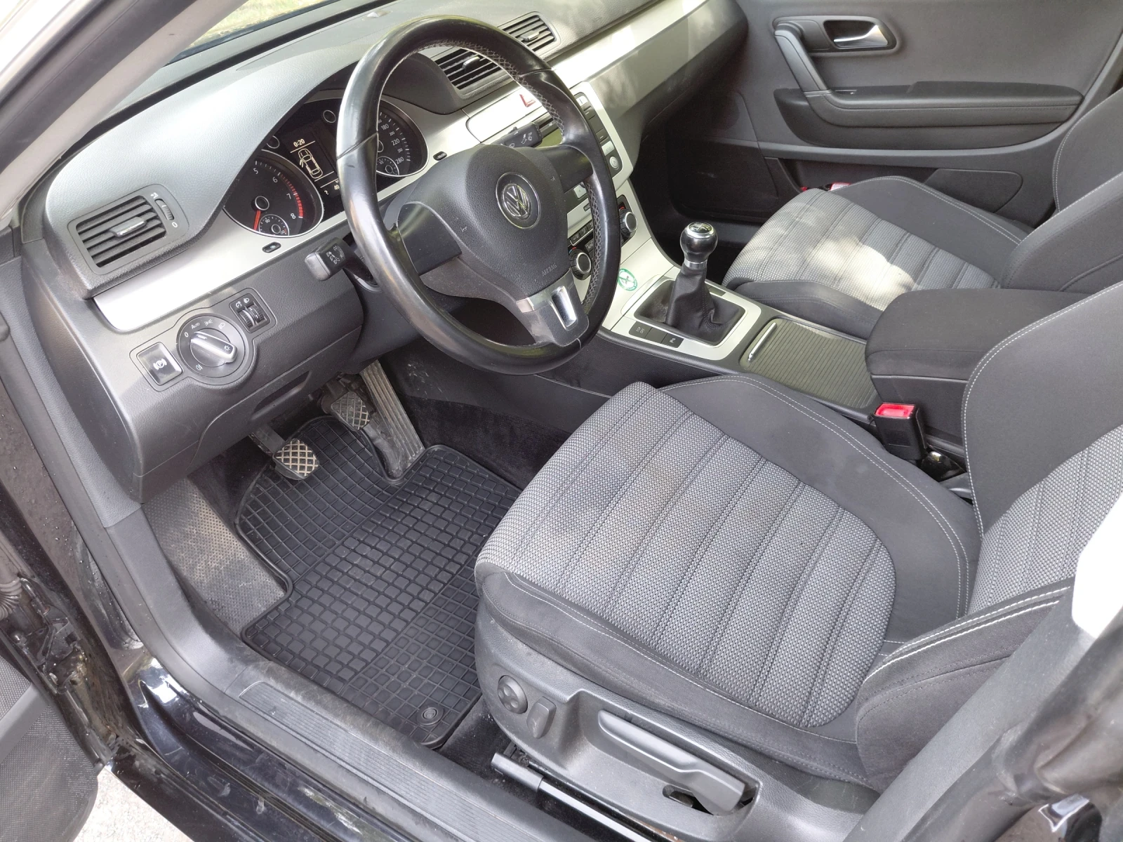 VW CC, снимка 8 - Автомобили и джипове - 55870519