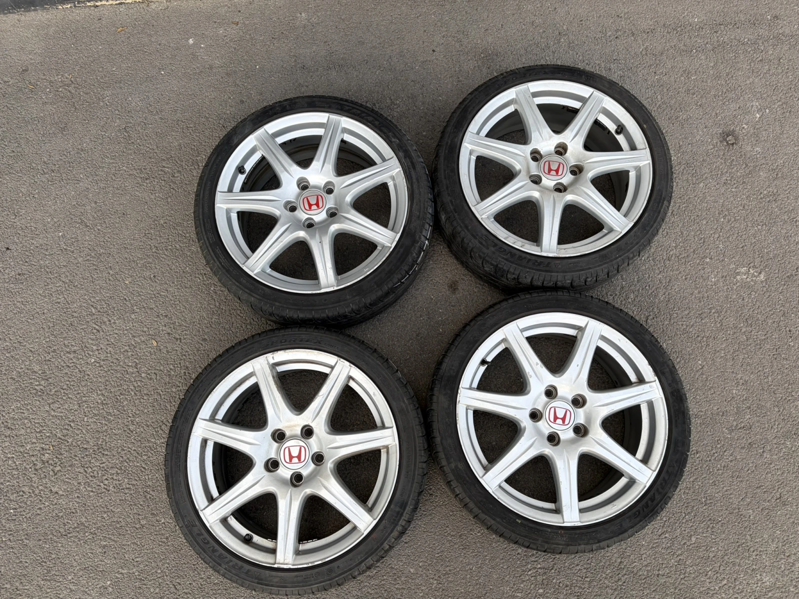 Honda Civic 2.2 i-CTDi+ 4 джанти с гуми, снимка 11 - Автомобили и джипове - 55904224
