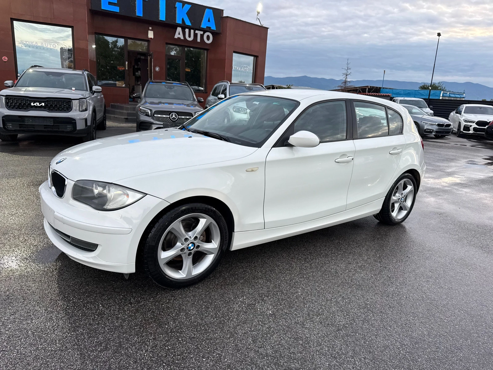 BMW 118 FACE LIFT-KLIMATIK-6skorosti-GERMANIA !!!, снимка 3 - Автомобили и джипове - 56154375
