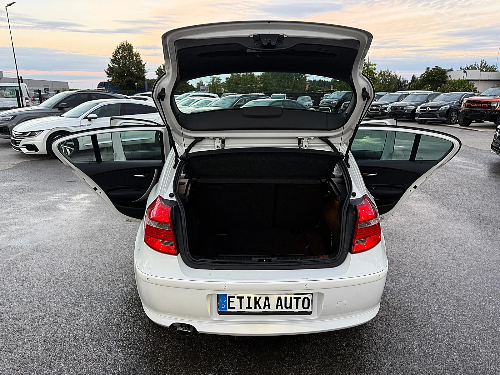 BMW 118 FACE LIFT-KLIMATIK-6skorosti-GERMANIA !!!, снимка 15 - Автомобили и джипове - 56154375