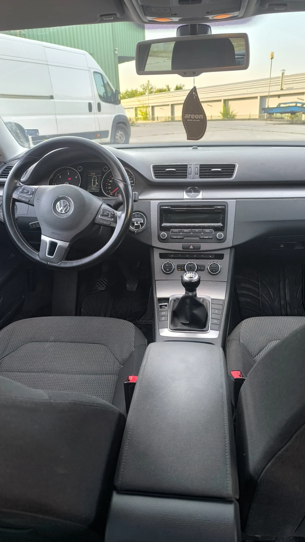 VW Passat 2.0 tdi , снимка 7 - Автомобили и джипове - 56225675
