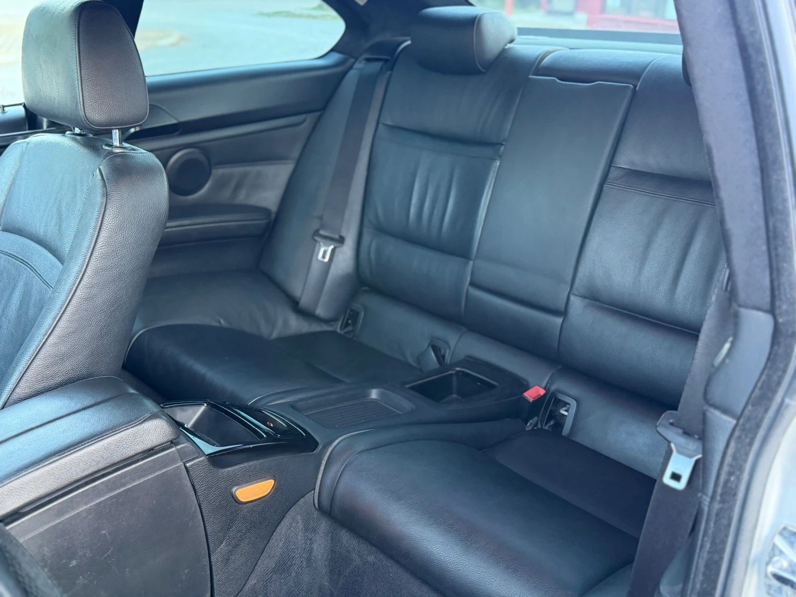 BMW 320 Keyless, снимка 11 - Автомобили и джипове - 56349776