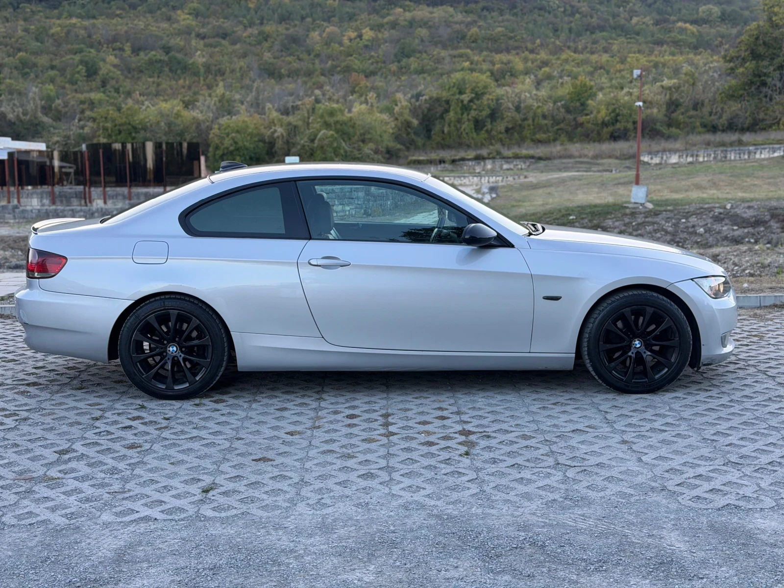 BMW 320 Keyless, снимка 8 - Автомобили и джипове - 56349776