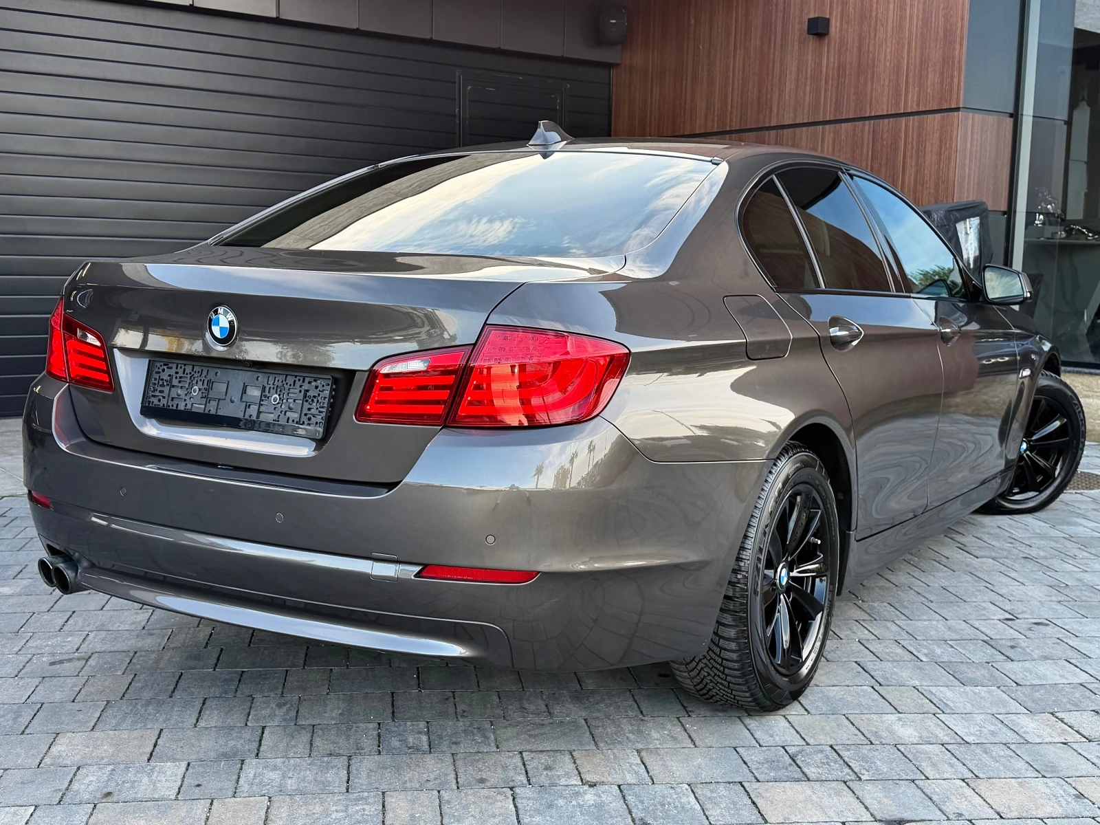 BMW 530 d * 3xTV* SoftClose* DISTR* Cam360* HUD* Memory* P | Mobile.bg � ����������� 2