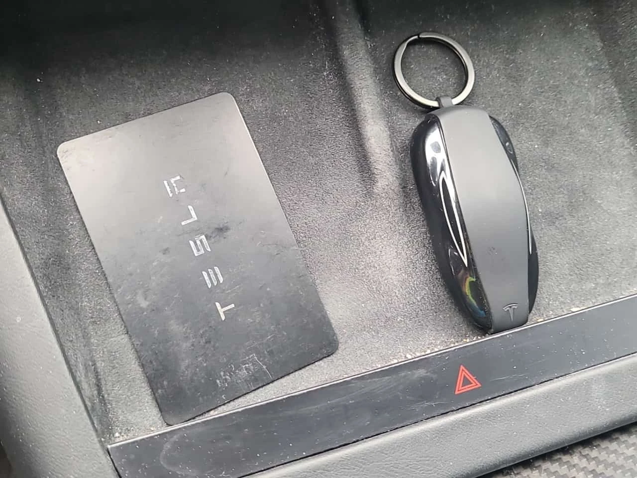 Tesla Model S PLAID  CARFAX | Mobile.bg � ����������� 8